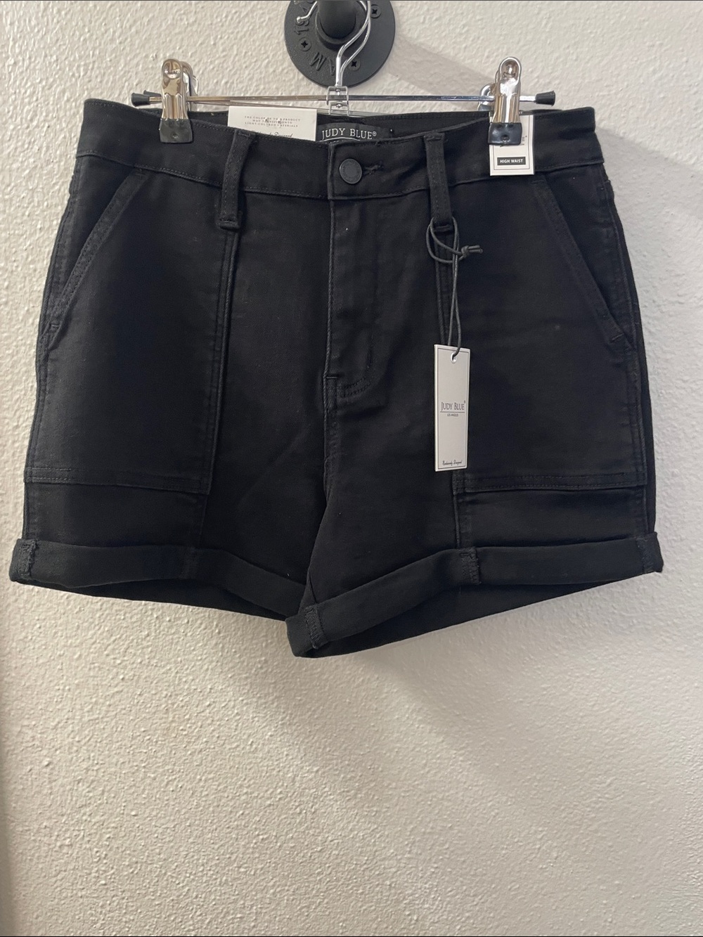 Judy Blue Women's Black Rolled-Cuff Casual Shorts
